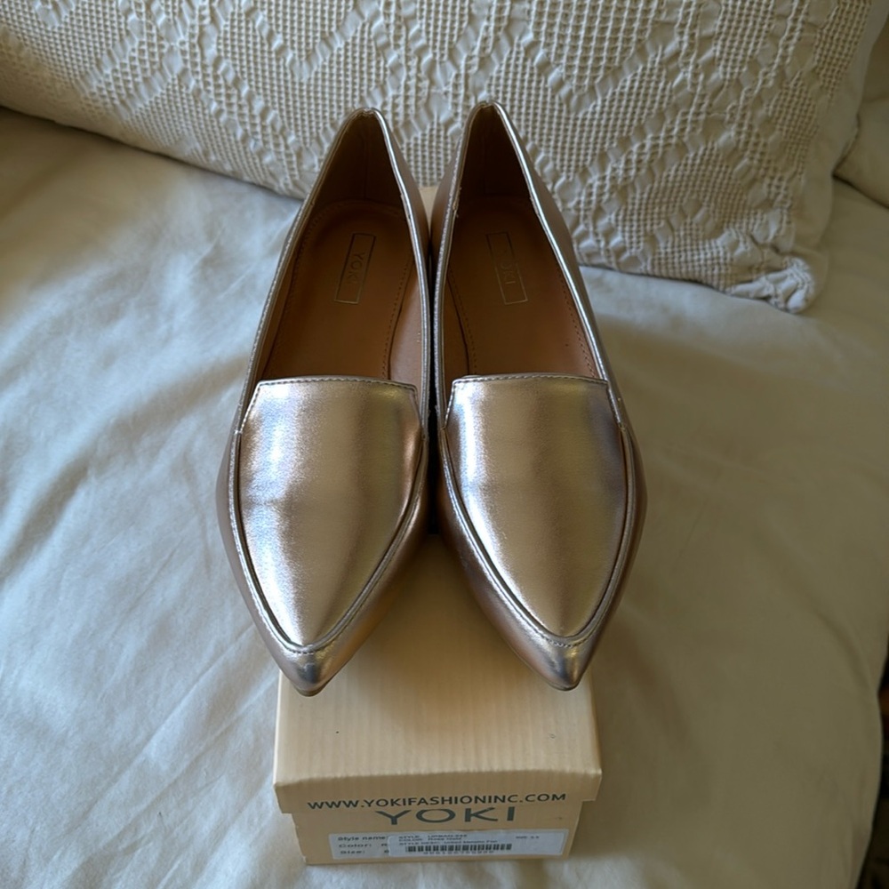 Rose Gold flats
